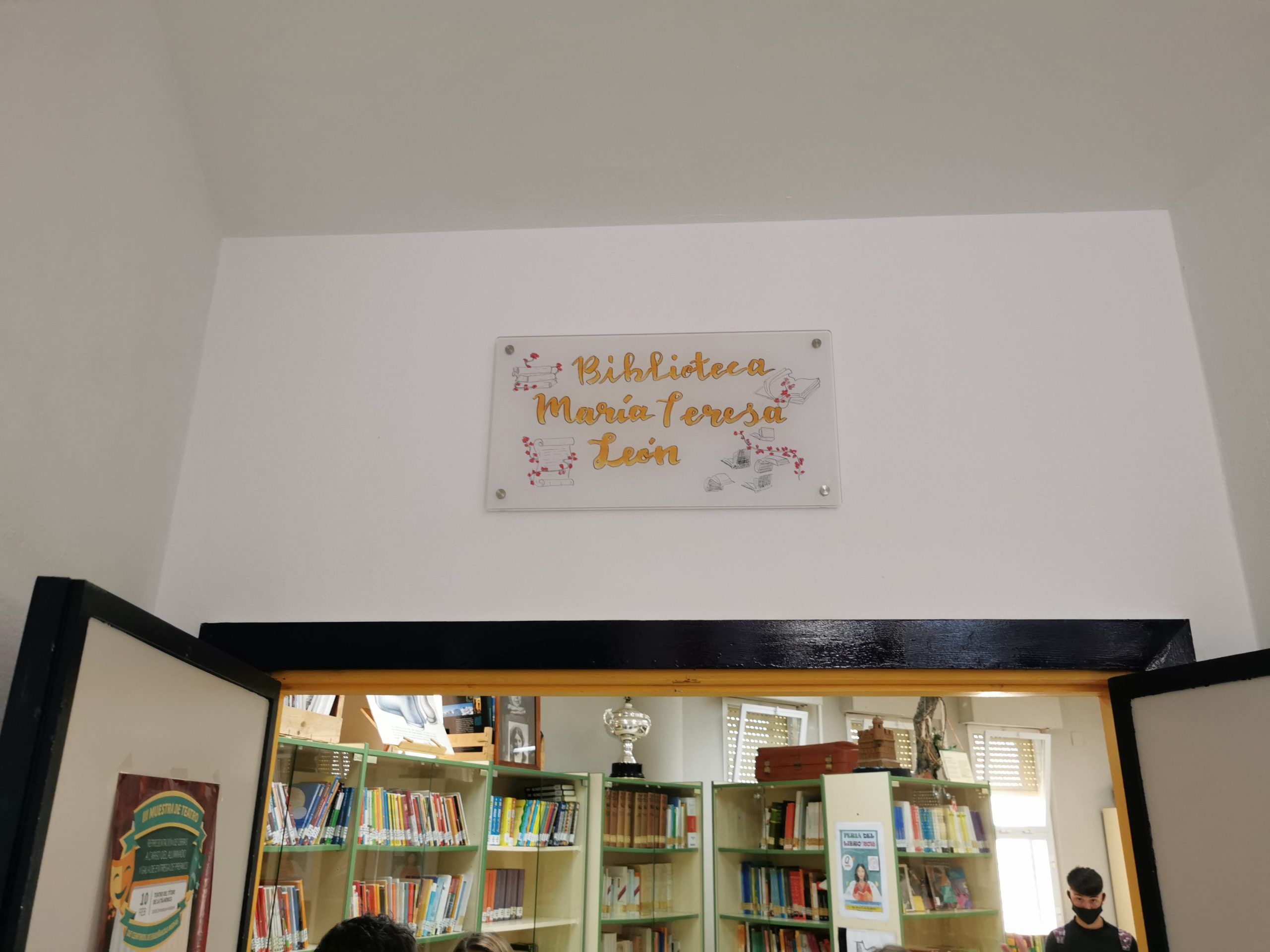 Nuestra biblioteca dedicada a Teresa León