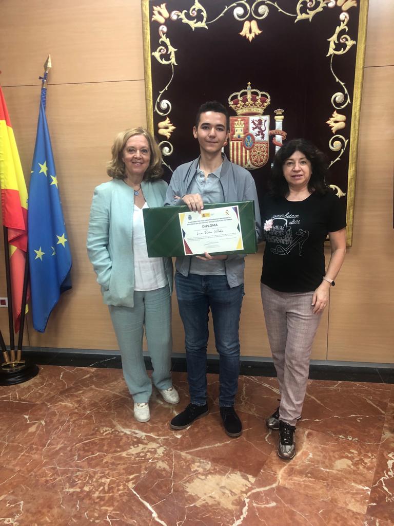 Tercer premio en el VIII Concurso de Redacción del Plan Director para Fran Rubín